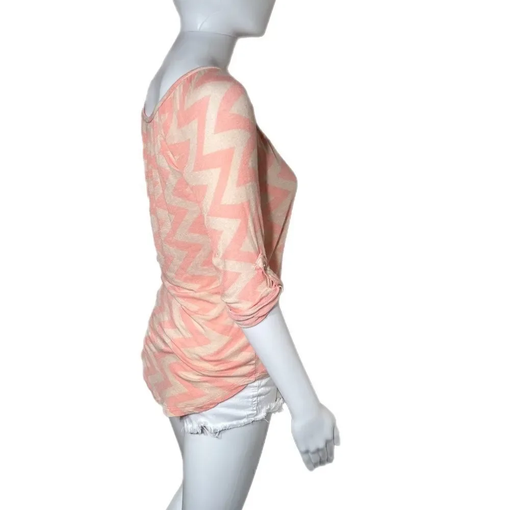 Button Round Hem Knit Top - Picture 2 of 9